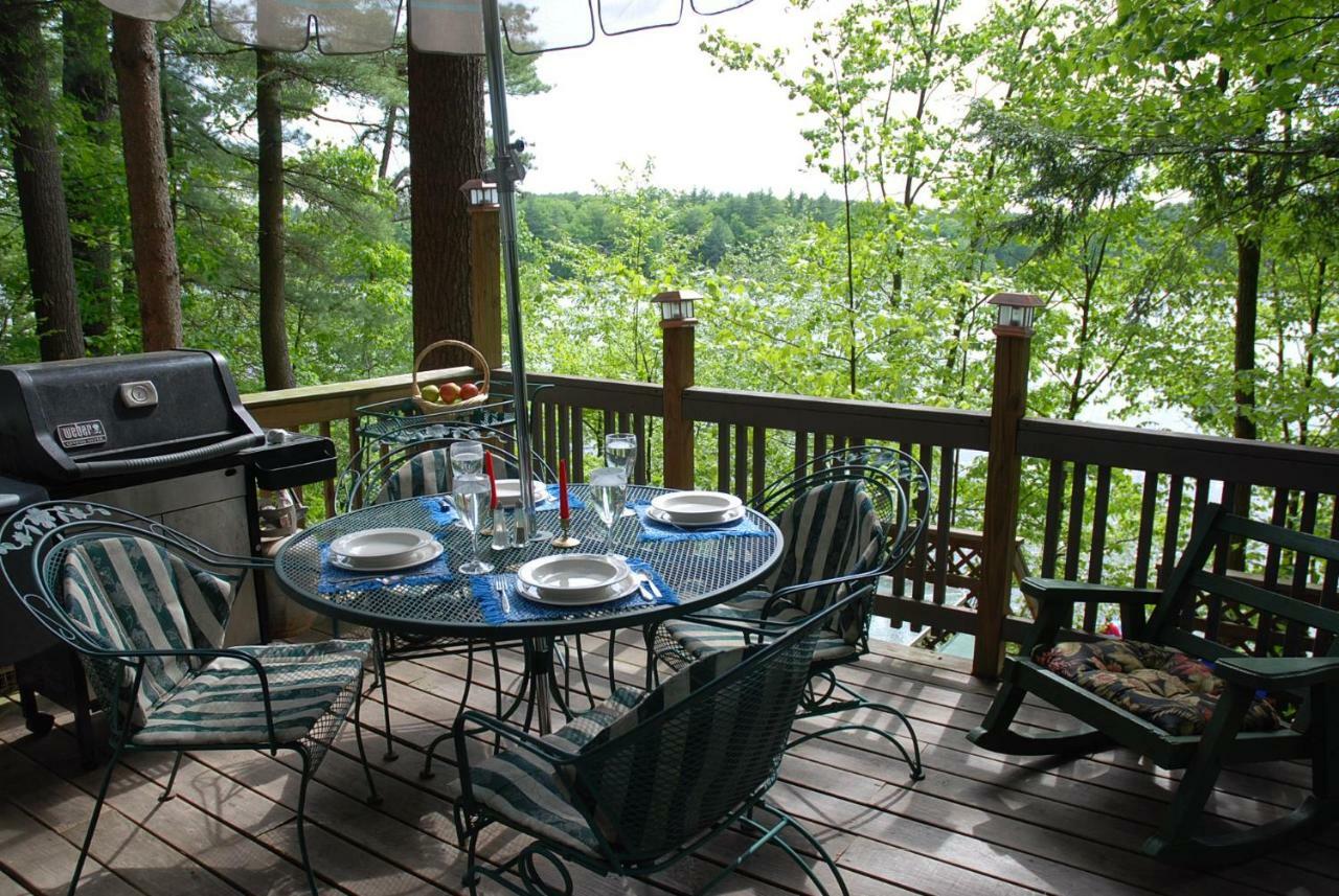 Stunning Forest Lake Home With Hot Tub! Summer Weeks Available! Winchester Extérieur photo
